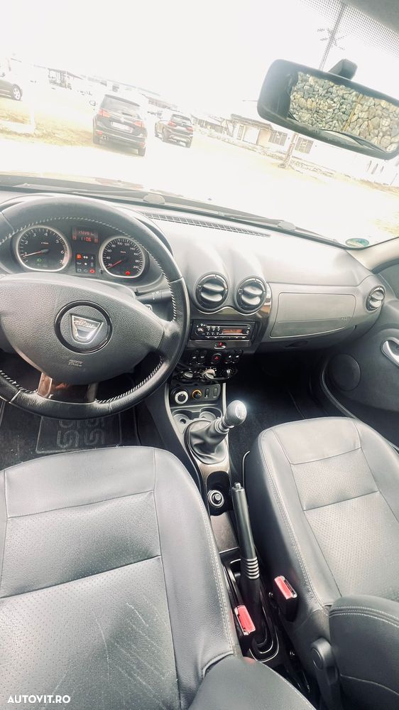 Dacia Duster dCi 110 FAP 4x4 Prestige - 10