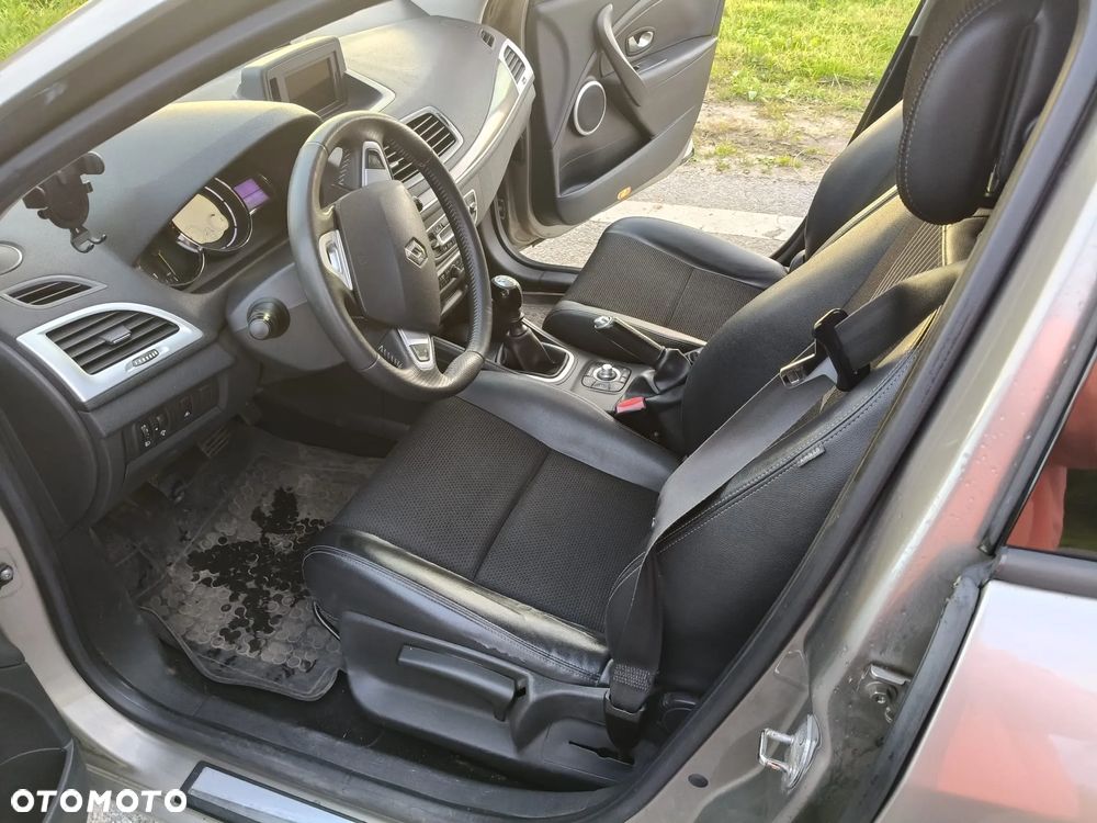 Renault Megane 1.5 dCi Authentique - 8