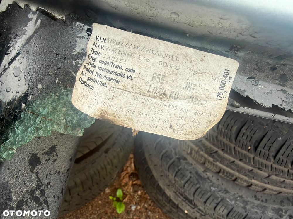 Klapa bagażnika Volkswagen Golf V kombi LA7W BRAK KOROZJI OE - 7