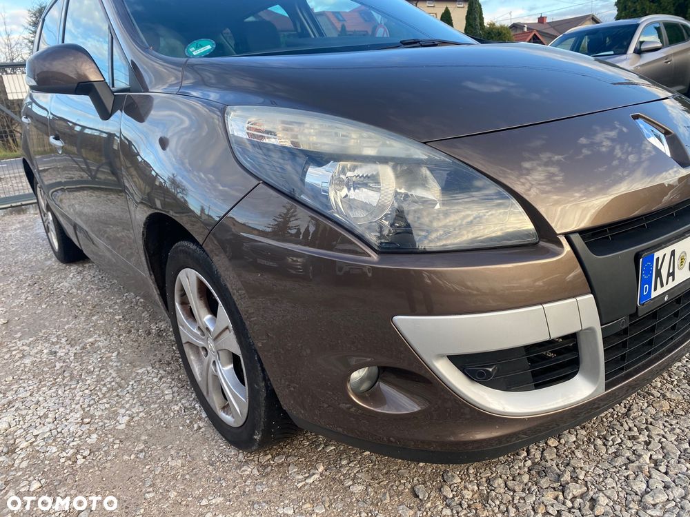 Renault Scenic 1.6 16V 110 Authentique - 10