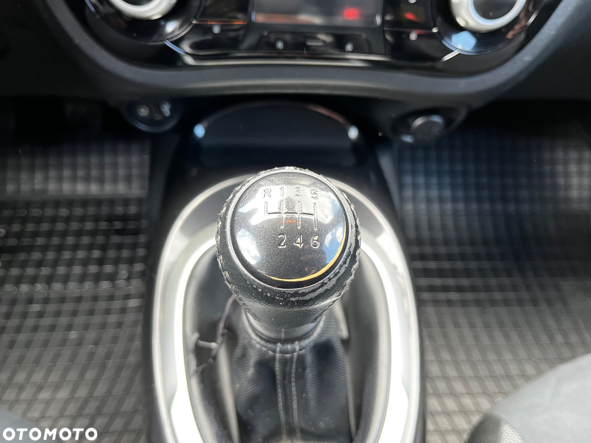 Nissan Juke 1.5 dCi Tekna - 26