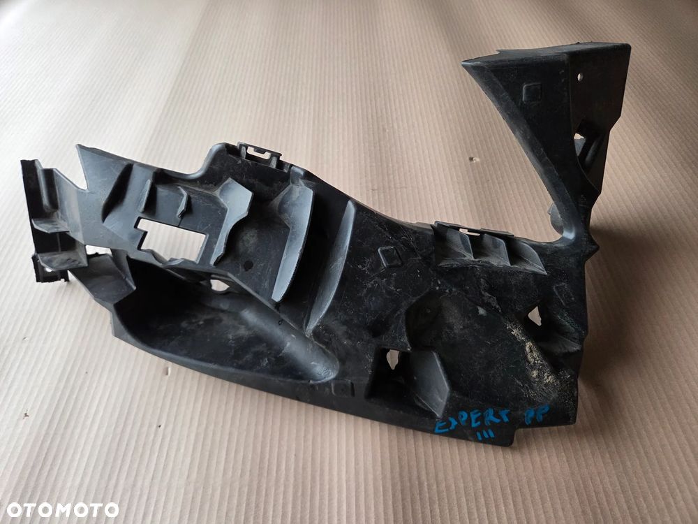 Ślizg mocowanie zderzaka prawy przód Peugeot Expert III  9811842177 - 1