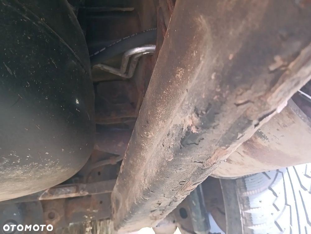 Jeep Commander 5.7 V8 HEMI Automatik Overland - 16