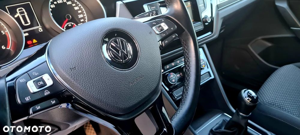 Volkswagen Touran 1.6 TDI DPF BlueMot Trendline - 21