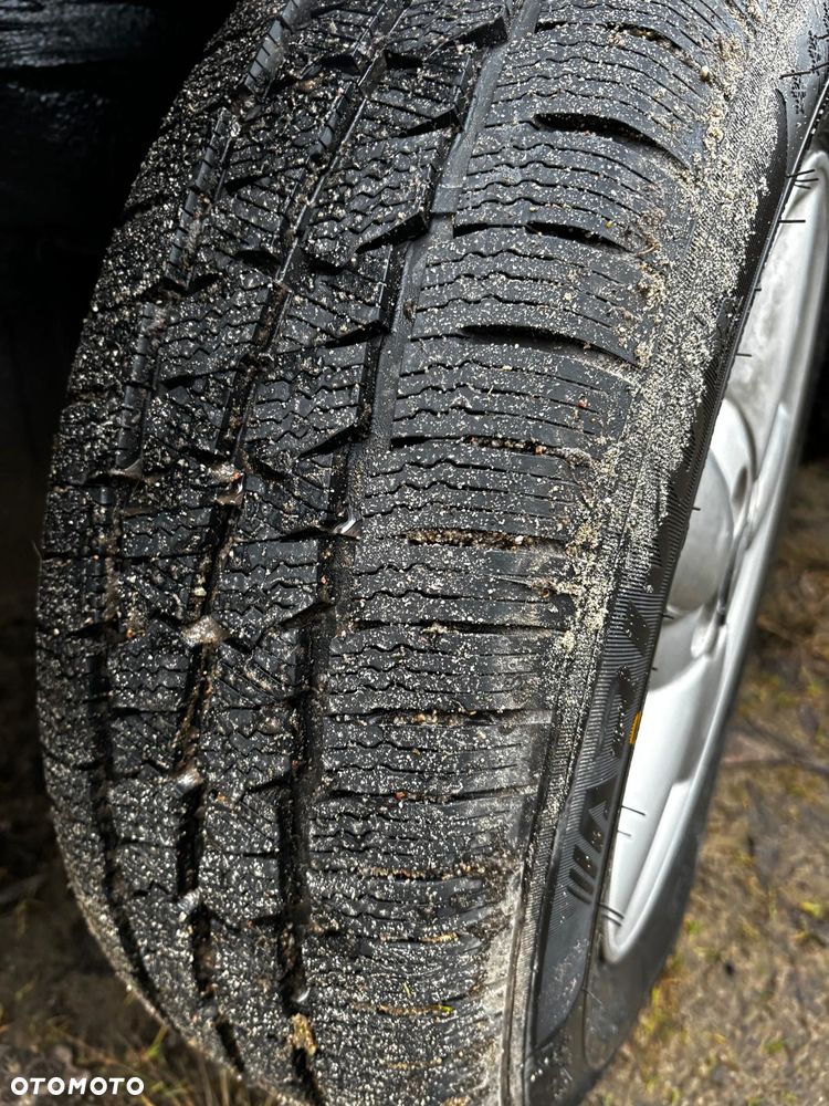 Volkswagen Multivan - 22