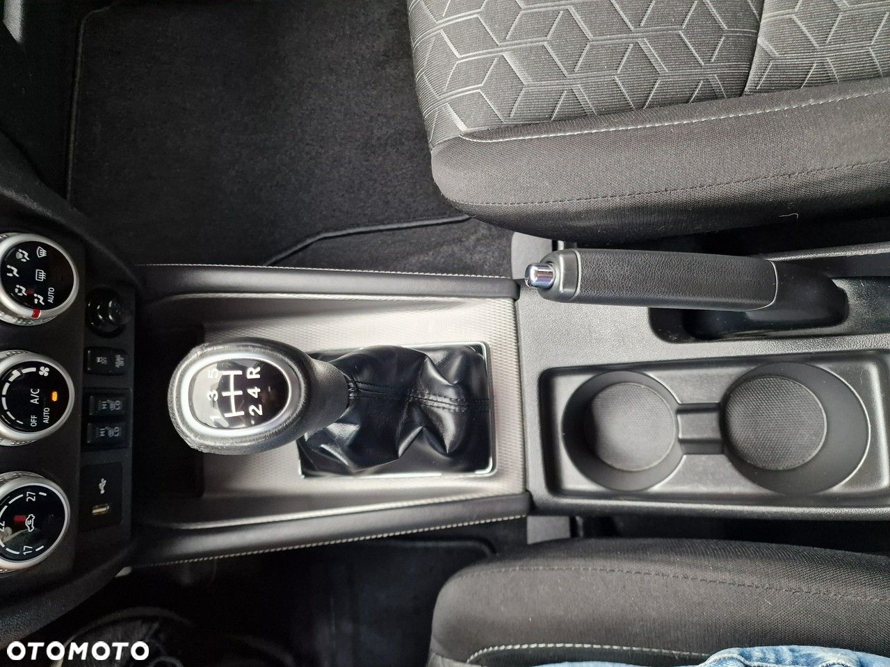 Mitsubishi ASX 2.0 2WD Intro Edition+ - 33
