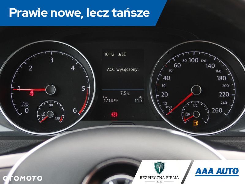 Volkswagen Golf - 12