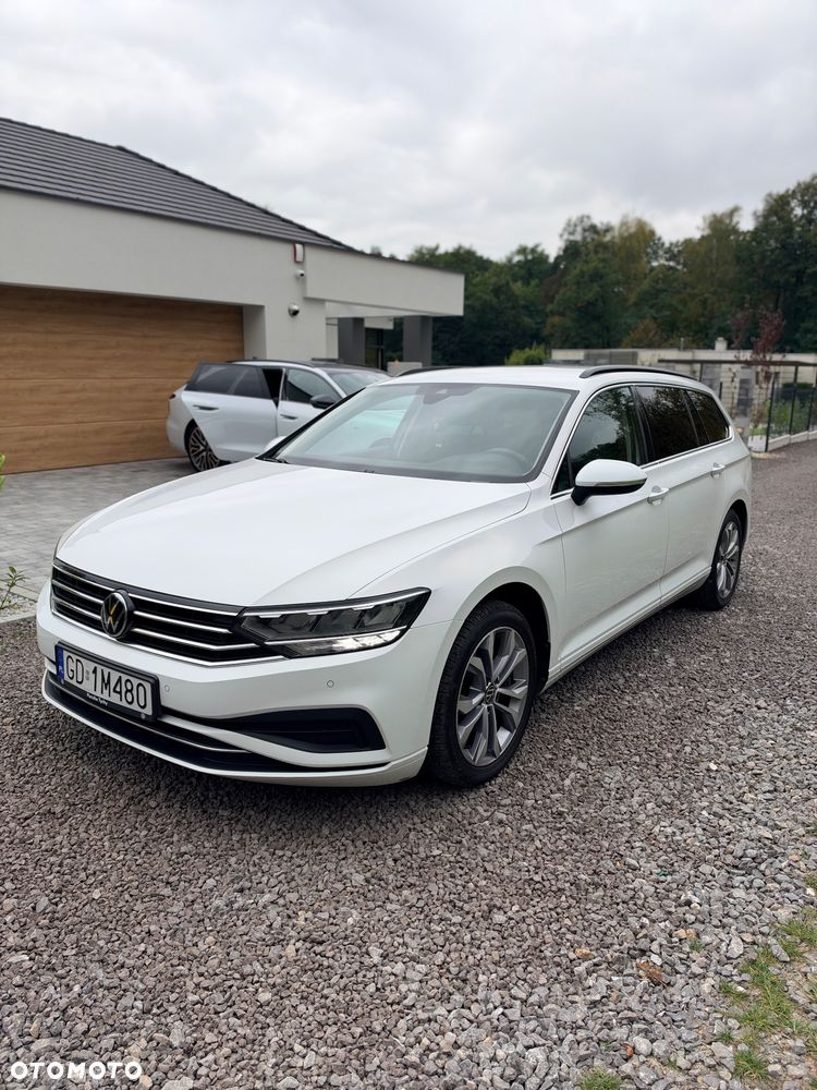 Volkswagen Passat 1.5 TSI EVO Business DSG - 1