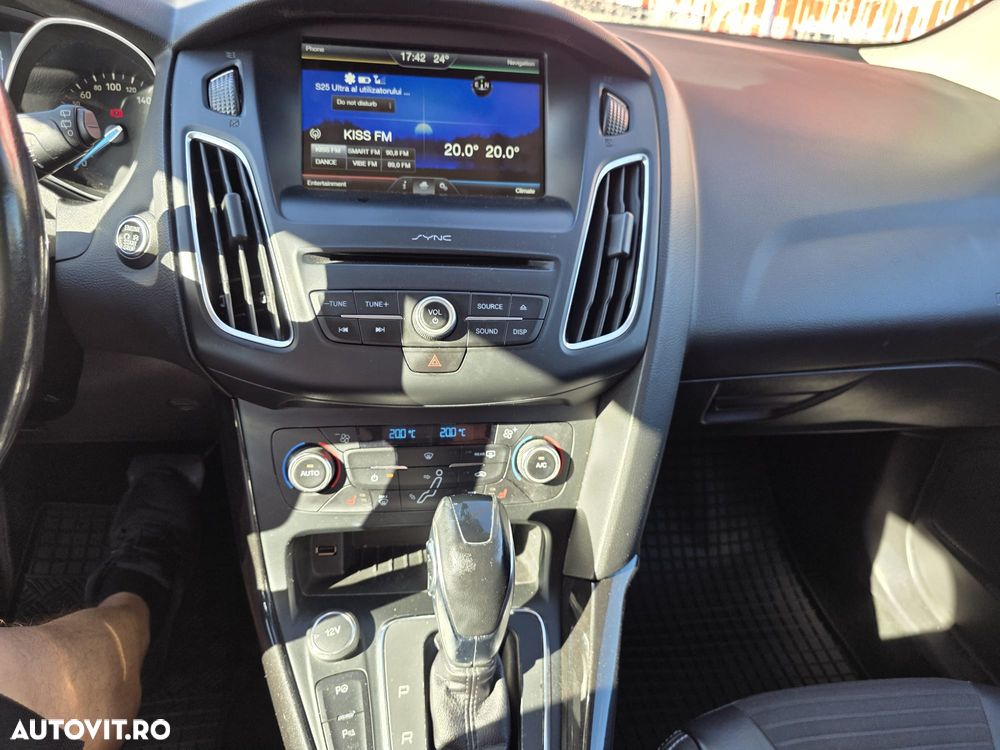Ford Focus 2.0 TDCI Powershift Titanium - 2