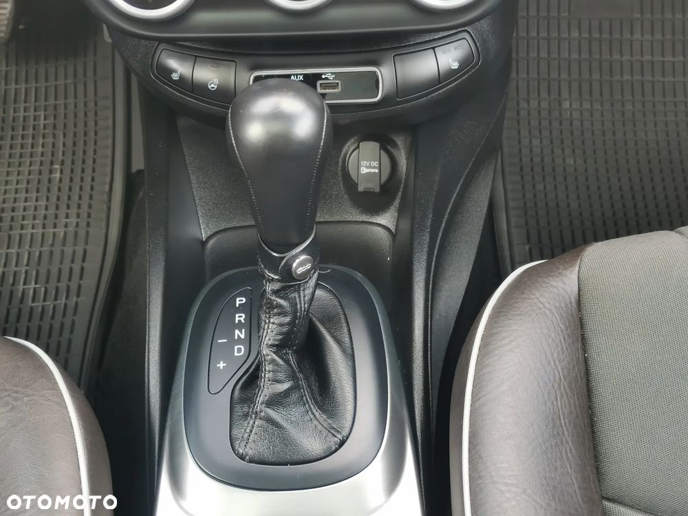 Fiat 500X 1.4 MultiAir Lounge DDCT - 28