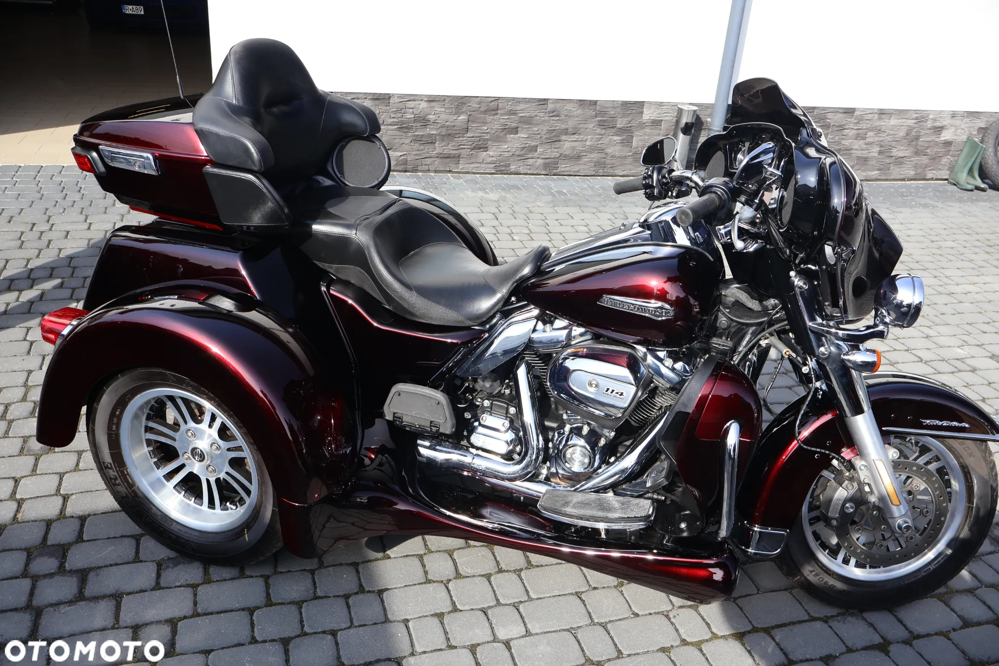 Harley-Davidson FLHS Electra Glide - 29