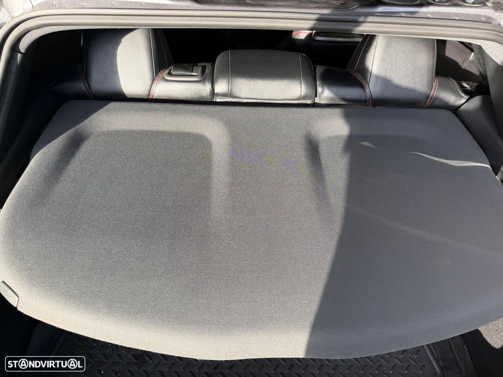 Mercedes-Benz GLA 220 CDI 4Matic 7G-DCT AMG Line — fotografia 9