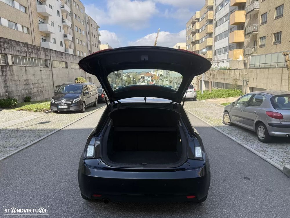 Audi A1 1.6 TDI Sport - 8