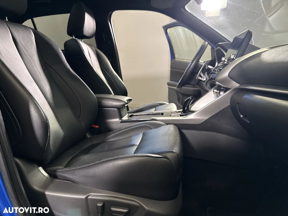 Mitsubishi Eclipse-Cross - 12