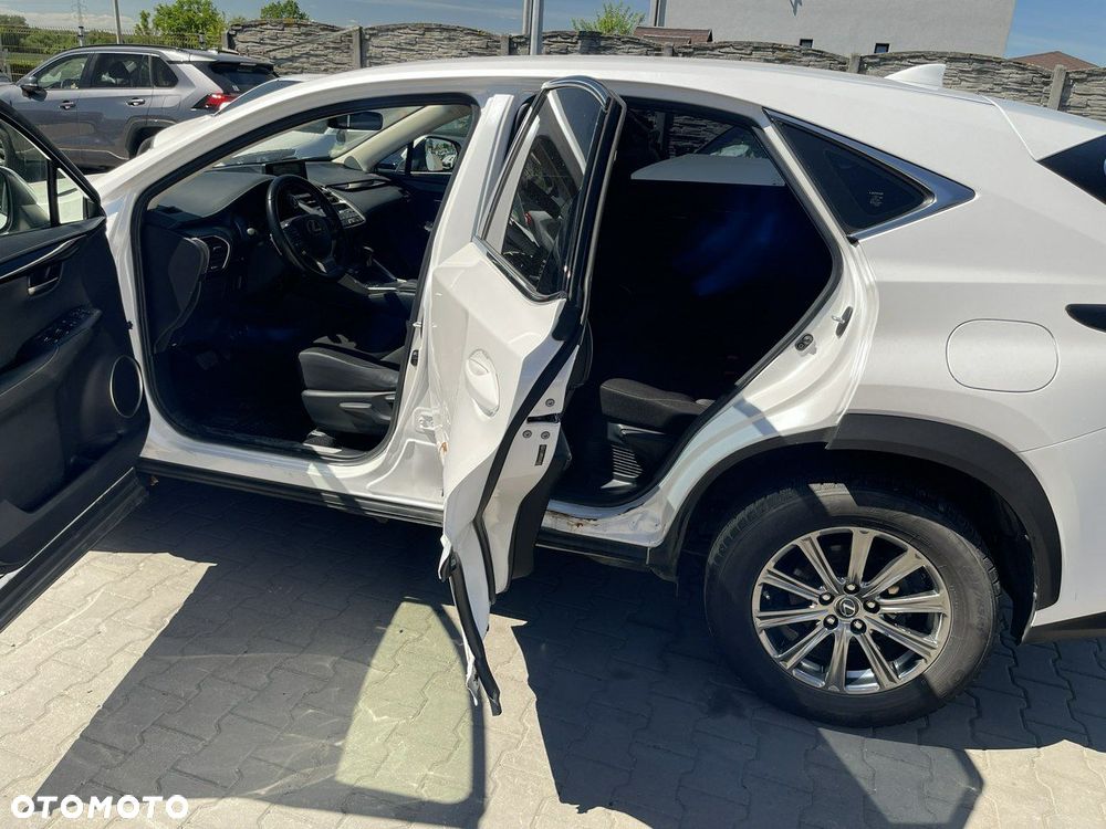 Lexus NX 300h - 4