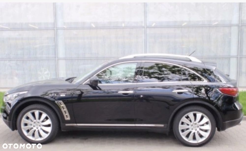 Infiniti FX FX30d Black & White Edition - 1