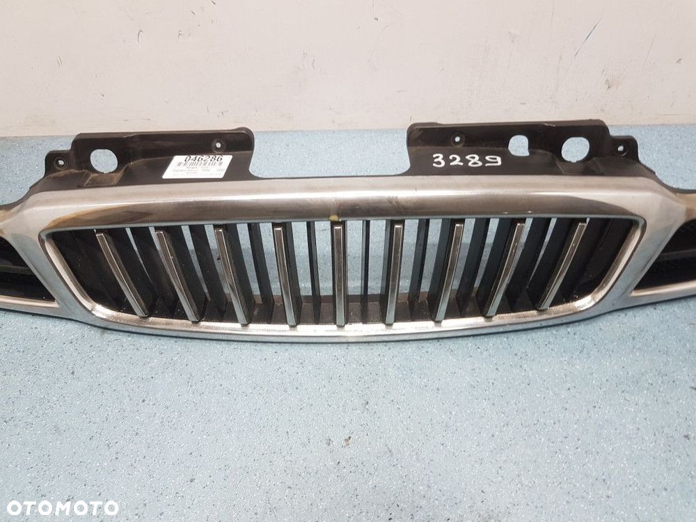 DAEWOO REZZO ATRAPA / GRILL - 4