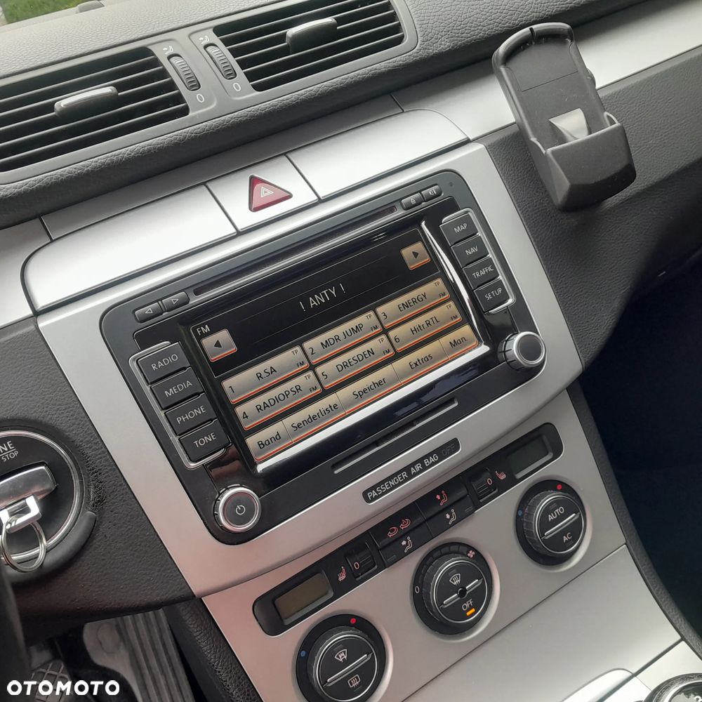 Volkswagen Passat - 9