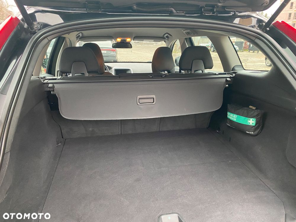 Volvo XC 60 D3 Geartronic Momentum - 17