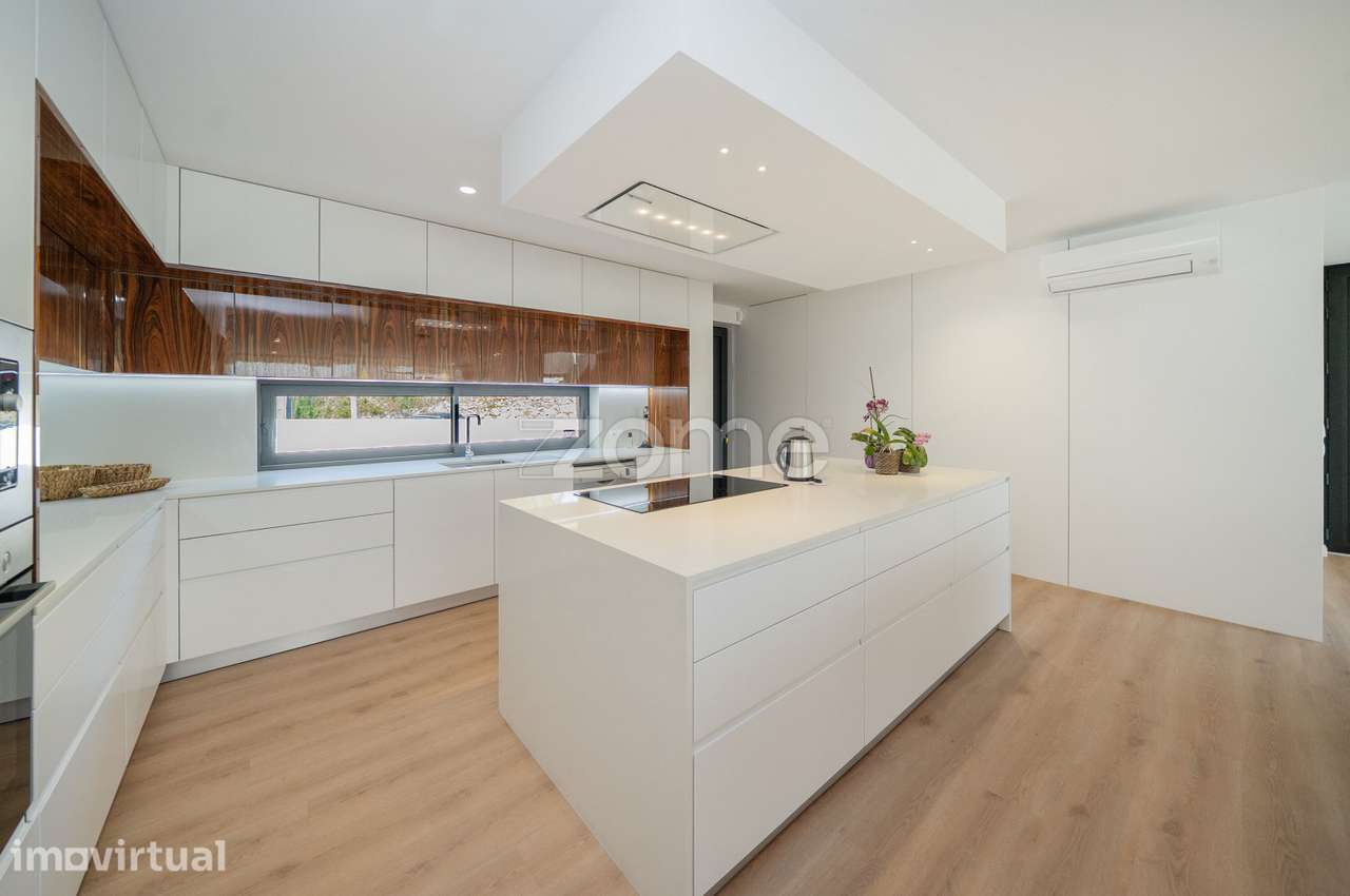 Moradia individual T3 All Suites em Prado - Vila Verde
