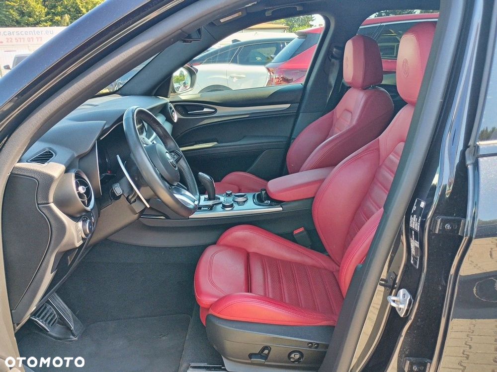Alfa Romeo Stelvio 2.0 Turbo Veloce Q4 - 9
