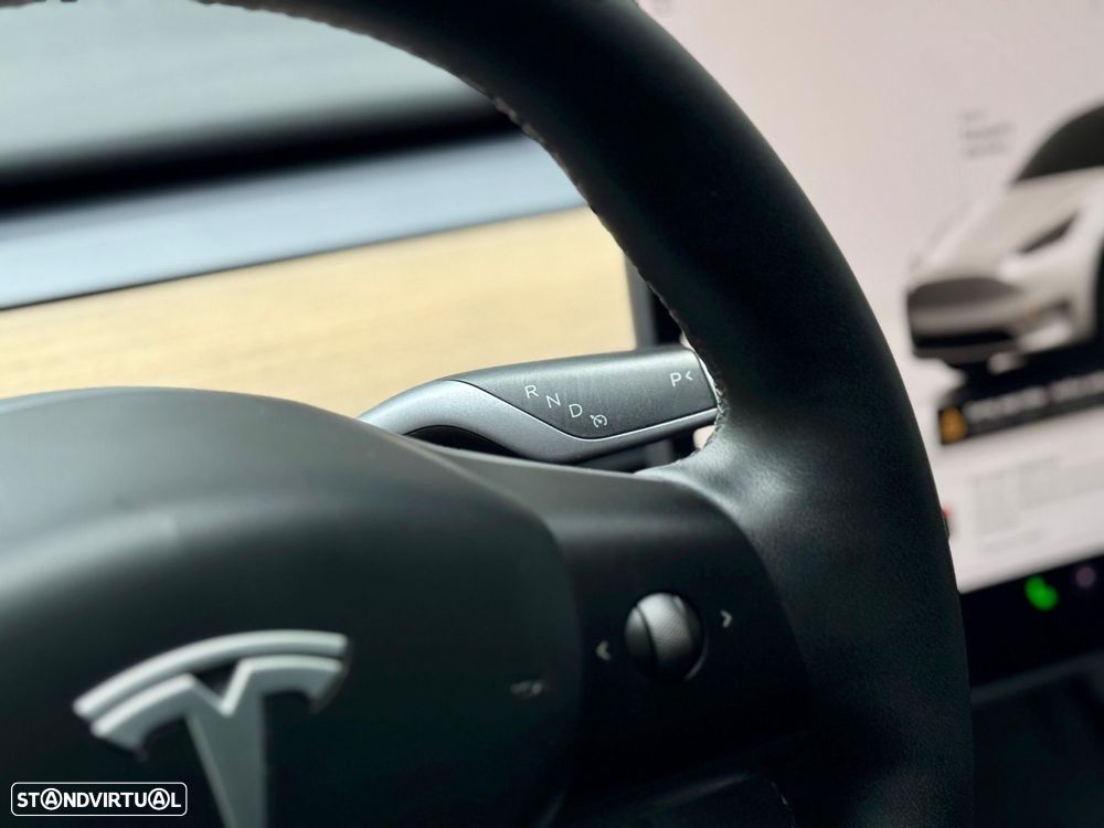 Tesla Model Y Long Range Tração Integral - 18