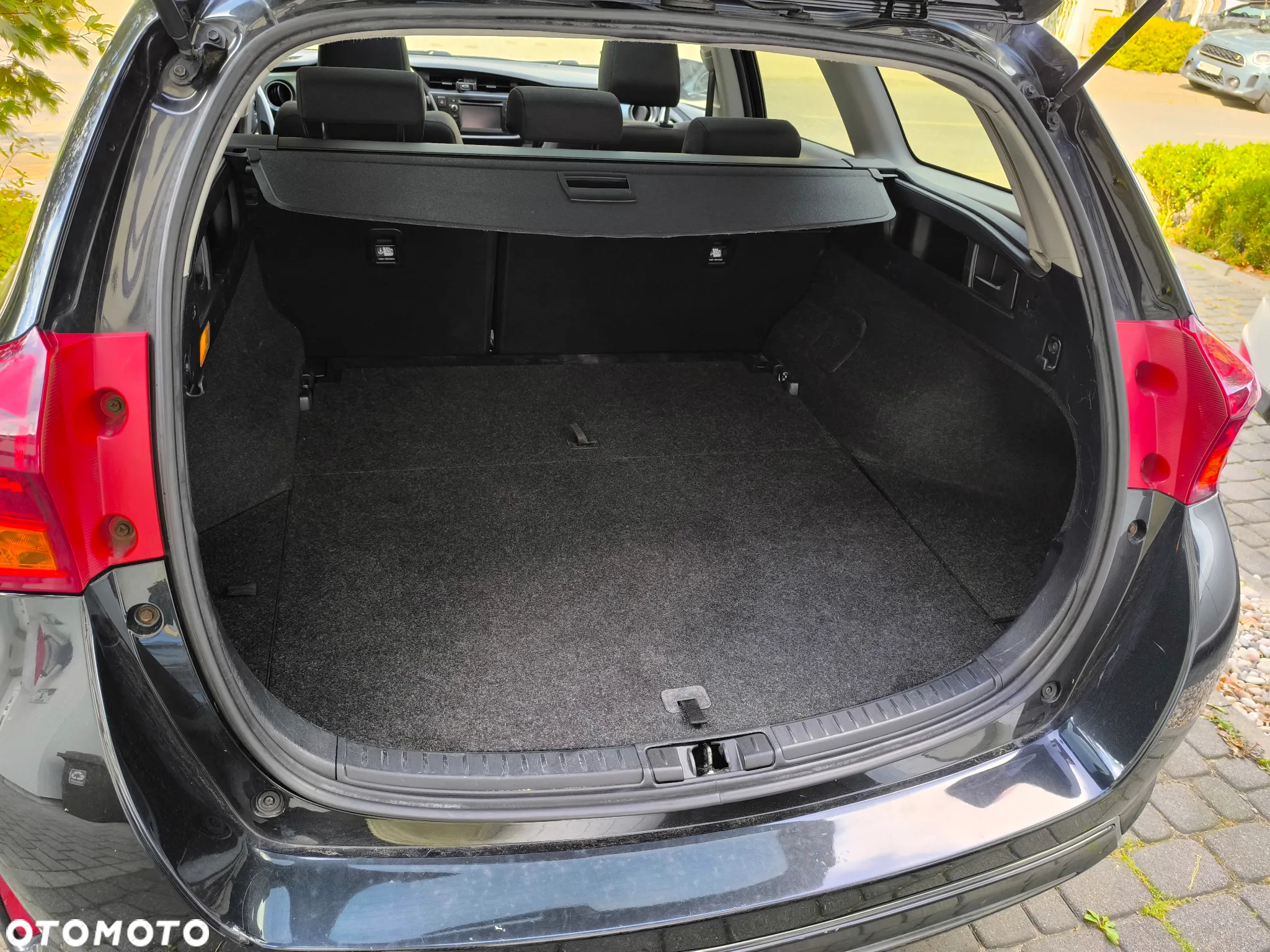 Toyota Auris 1.8 HSD Luna - 11