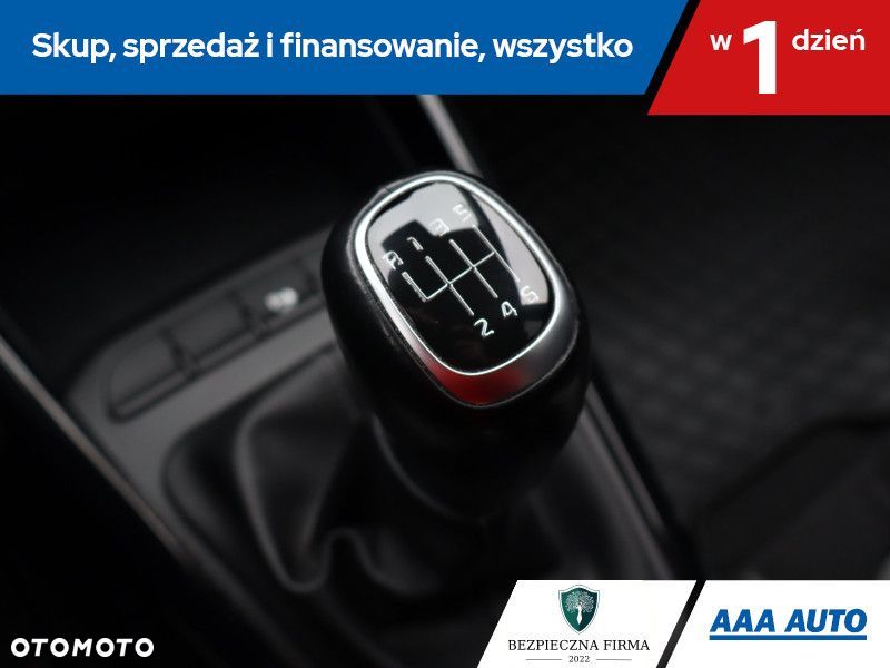 Kia Stonic - 18