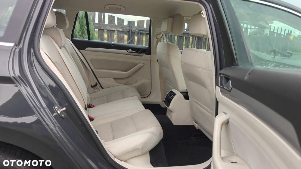 Volkswagen Passat 1.8 TSI BMT Comfortline DSG - 21
