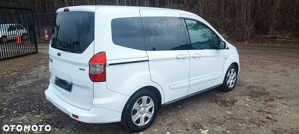 Ford Tourneo Courier 1.0 EcoBoost S&S Ambiente - 6
