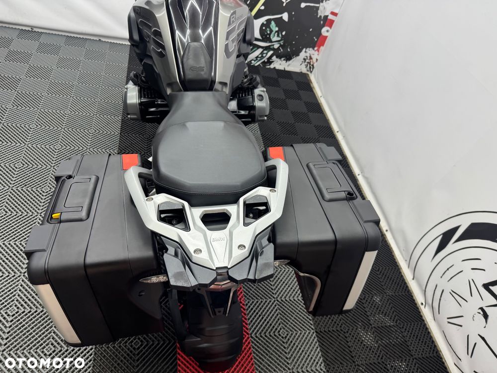 BMW R - 24
