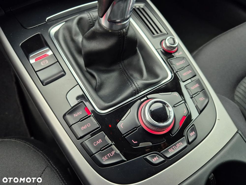 Audi A4 Avant 2.0 TDI e DPF Ambiente - 32