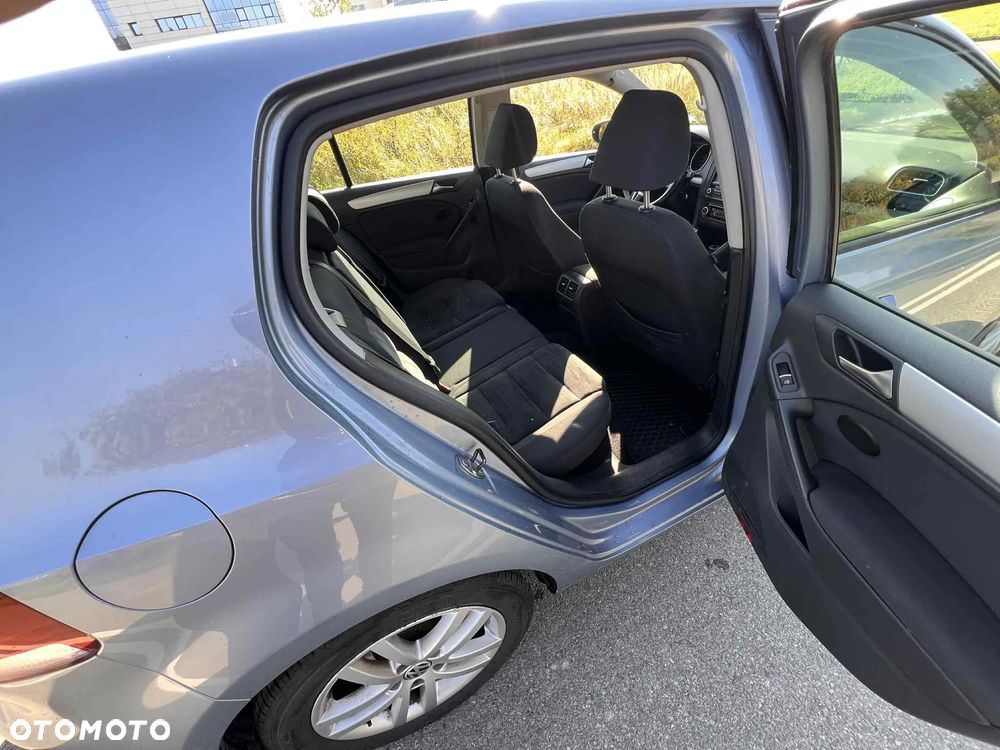 Volkswagen Golf VI 2.0 TDI Trendline - 36