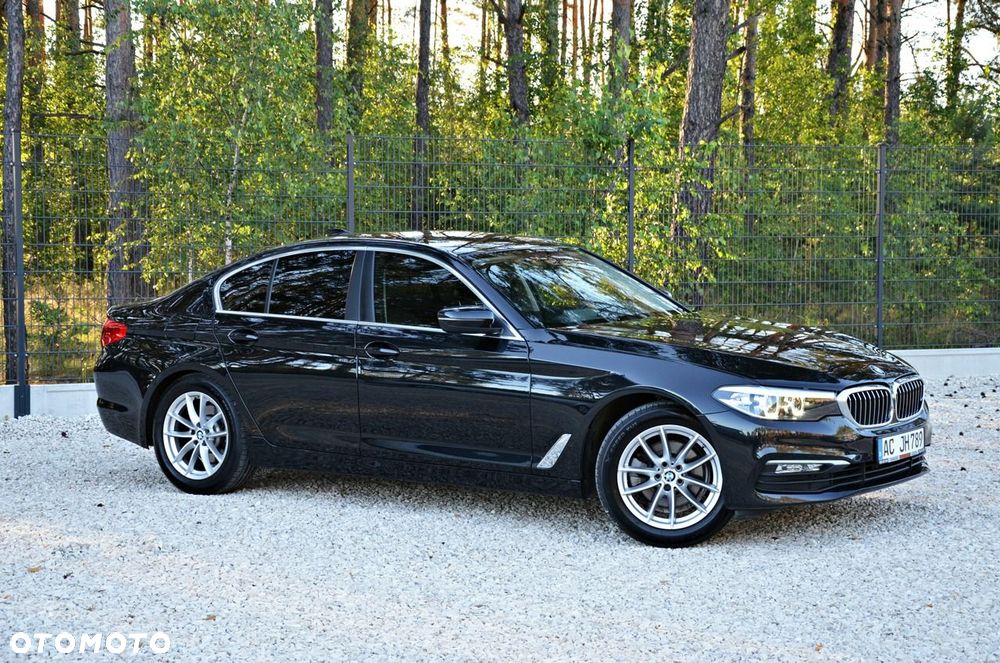 BMW Seria 5 520d Sport Line - 17