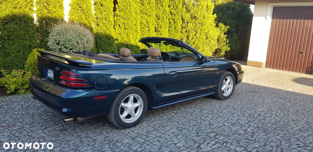 Ford Mustang - 15