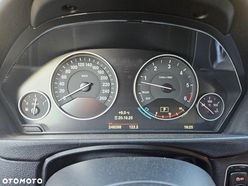 BMW Seria 3 330d xDrive Sport-Aut Luxury Line - 14