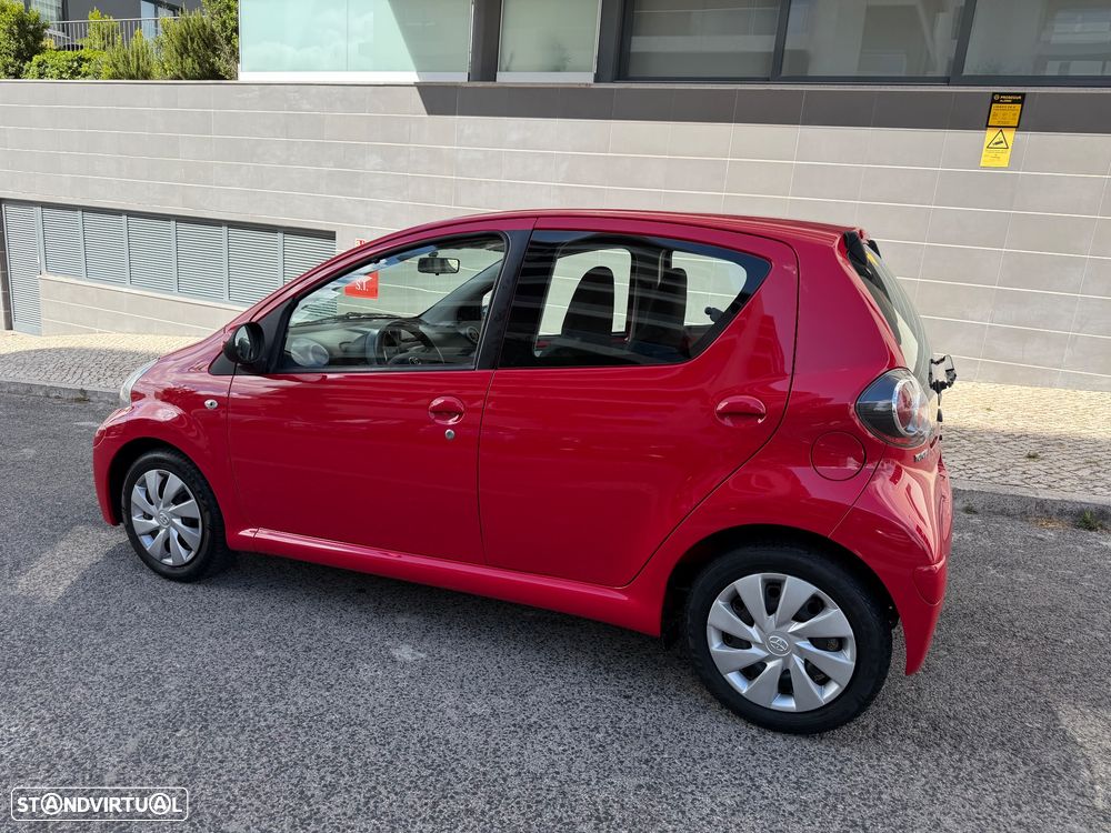 Toyota Aygo 1.0 + AC+VSC - 9