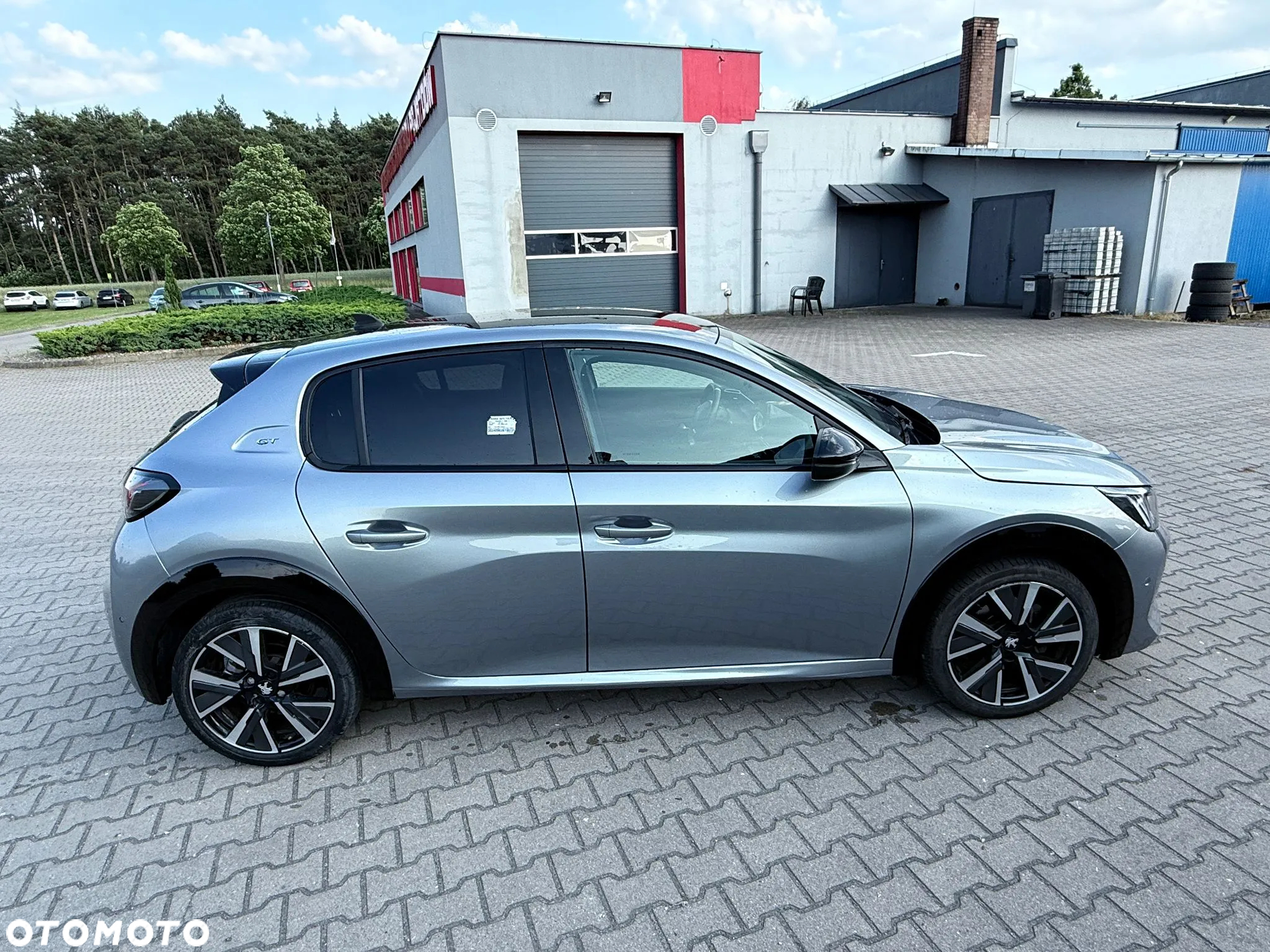 Peugeot 208 PureTech 100 GT - 11