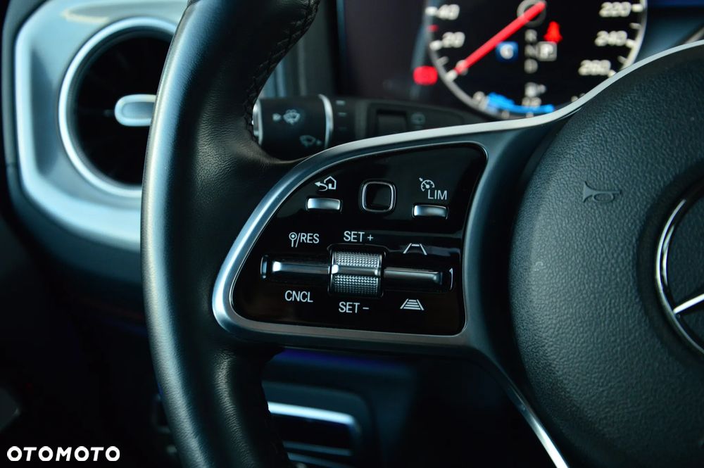 Mercedes-Benz Klasa G 400 d - 27