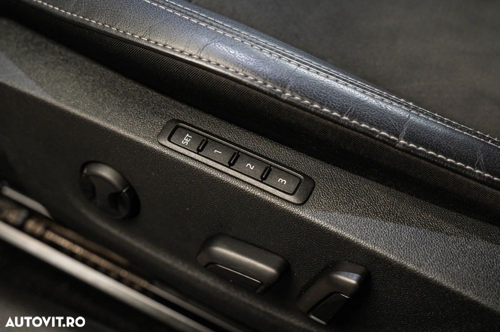 Skoda Octavia 2.0 TDI DSG Exclusive - 26