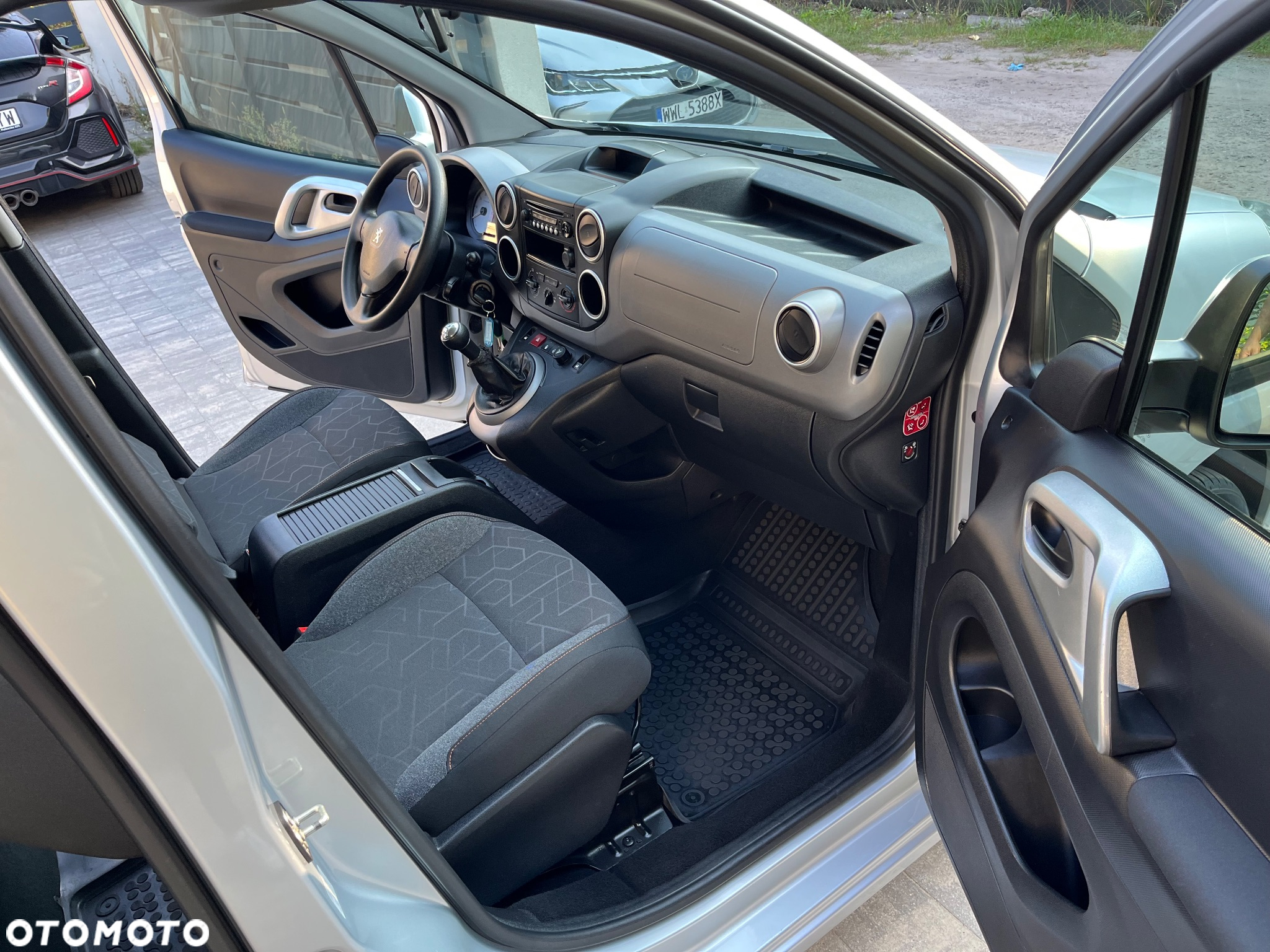 Peugeot Partner 1.6 BlueHDi Outdoor - 17