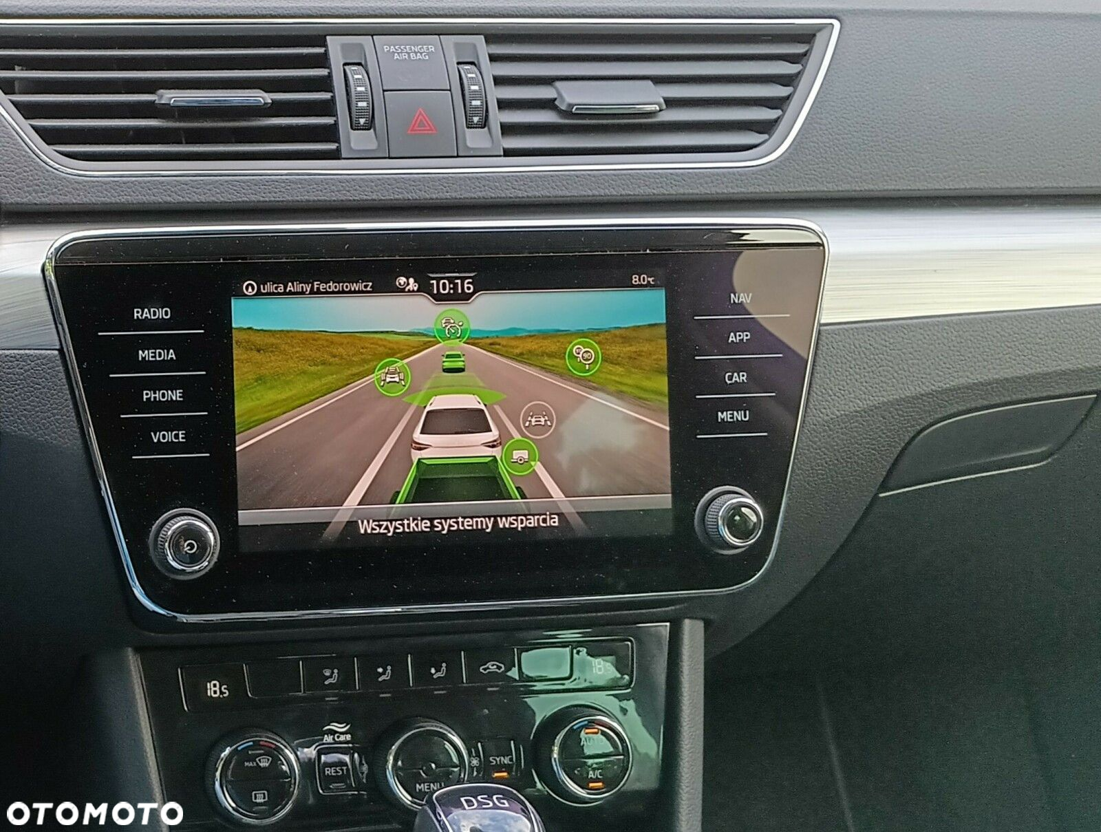 Skoda Superb 2.0 TDI SCR Ambition DSG - 32