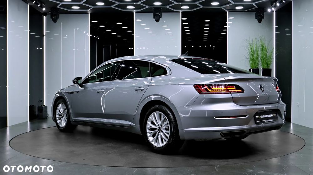 Volkswagen Arteon 2.0 TSI Essence DSG - 5