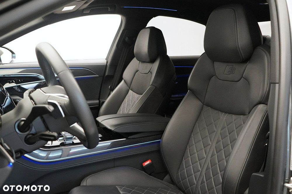 Audi A8 - 15