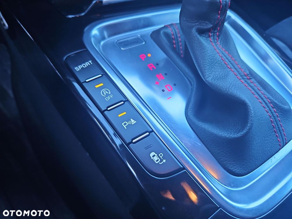 Kia ProCeed 1.6 T-GDI GT DCT - 21