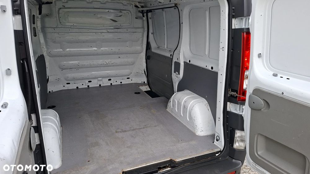 Opel VIVARO - 40