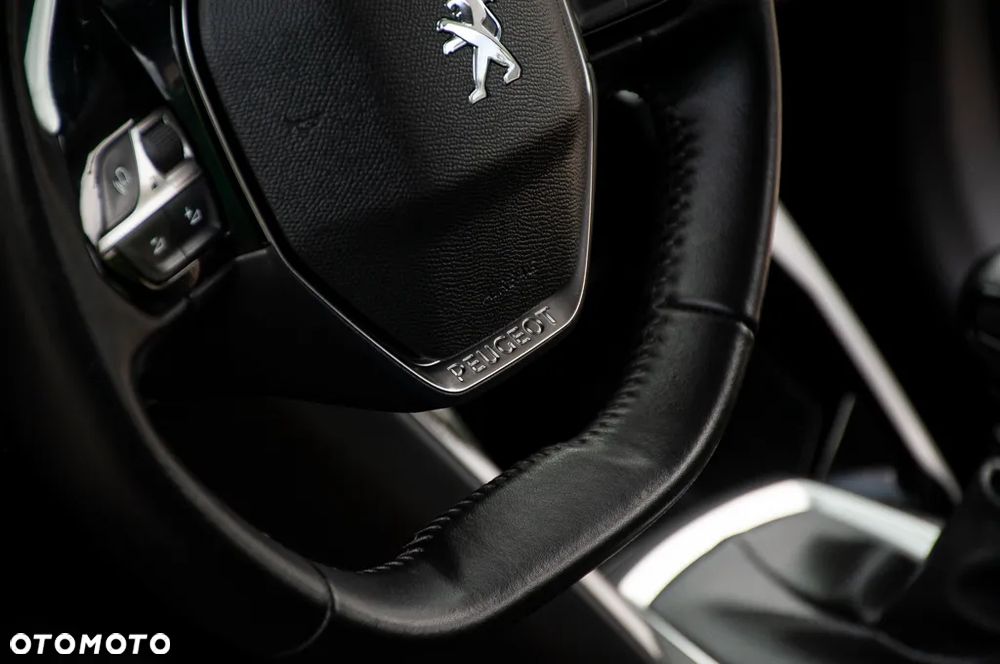 Peugeot 208 PureTech 82 Start & Stop Allure - 34