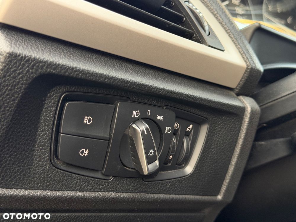 BMW Seria 1 118d - 13