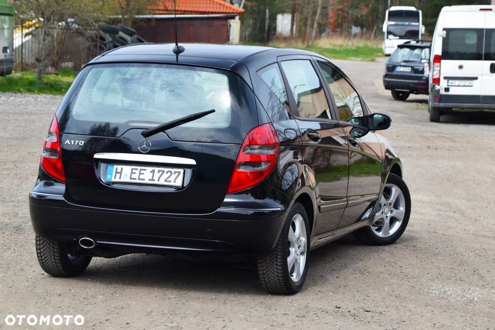 Mercedes-Benz Klasa A 170 BlueEFFICIENCY Avantgarde - 37