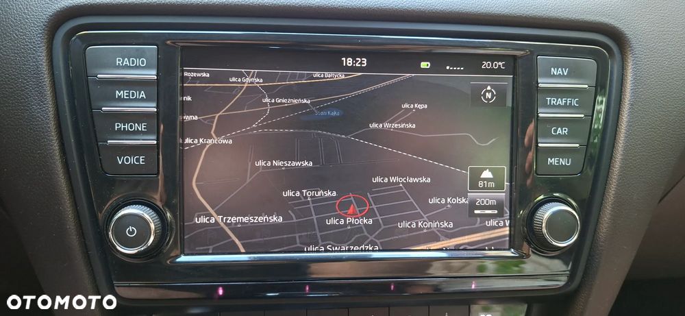 Skoda Octavia 2.0 TDI L&K DSG - 19